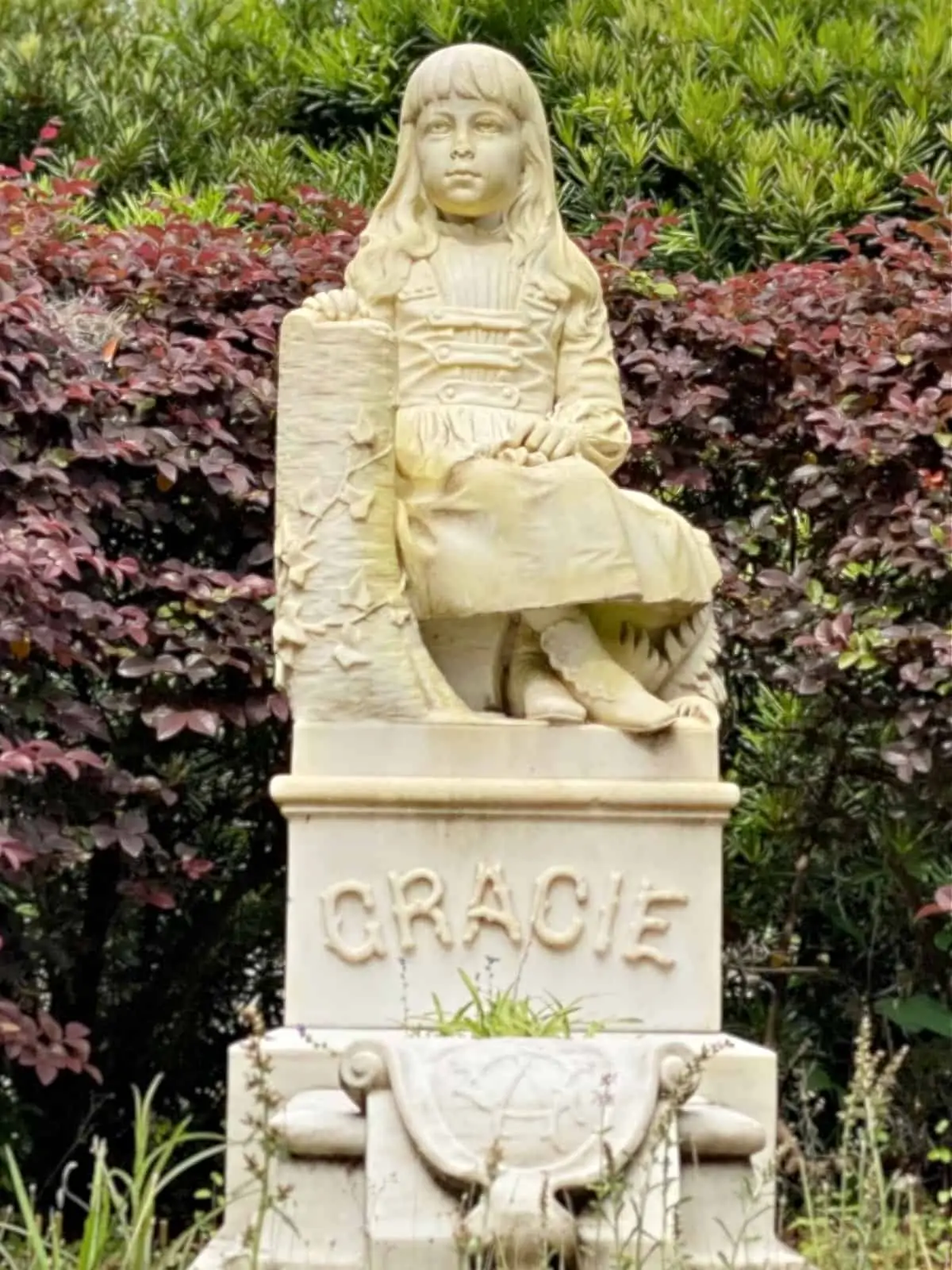 Gracie Watson statue